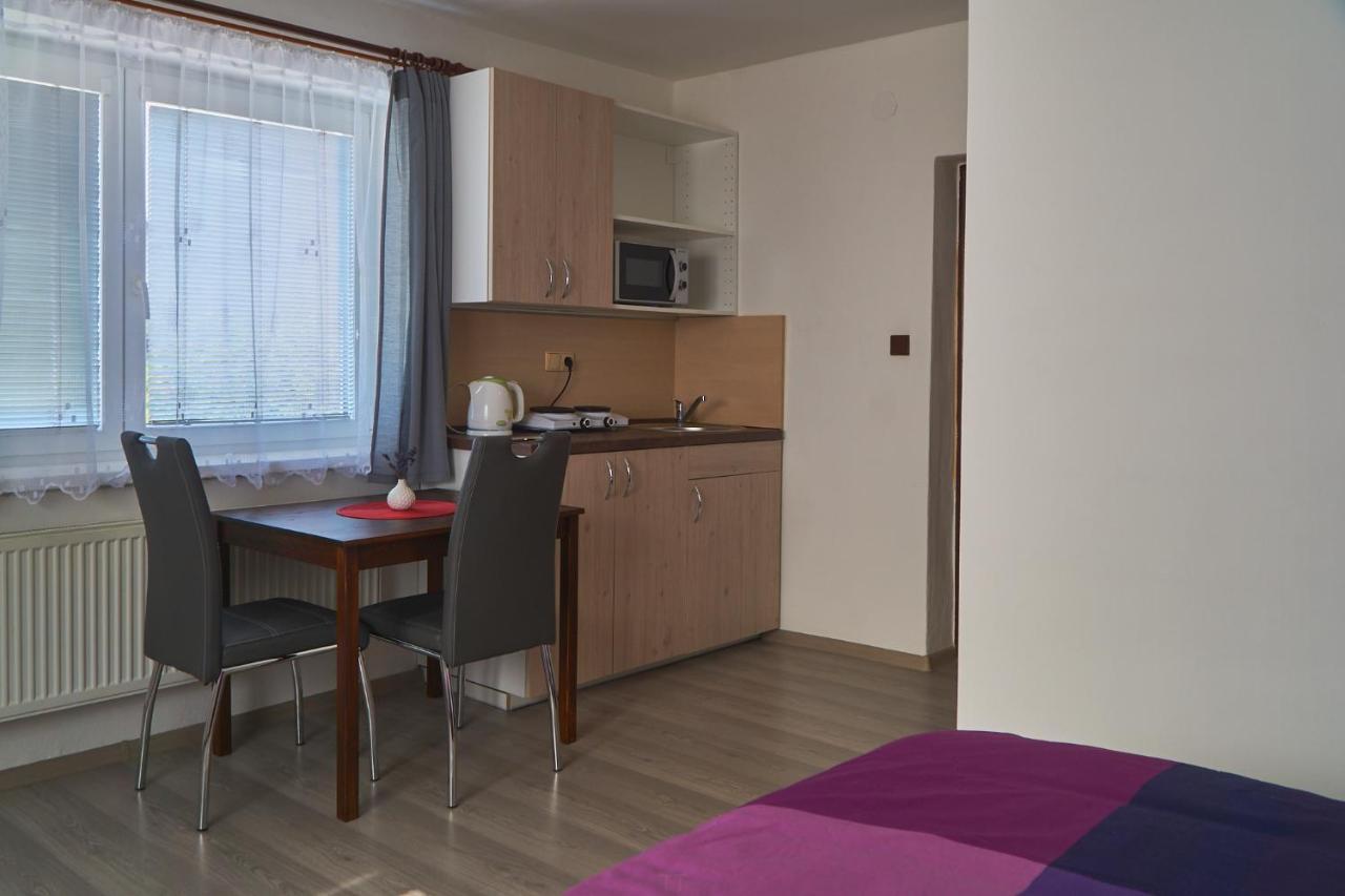 Apartmany Marjanka Jenisovice  Εξωτερικό φωτογραφία