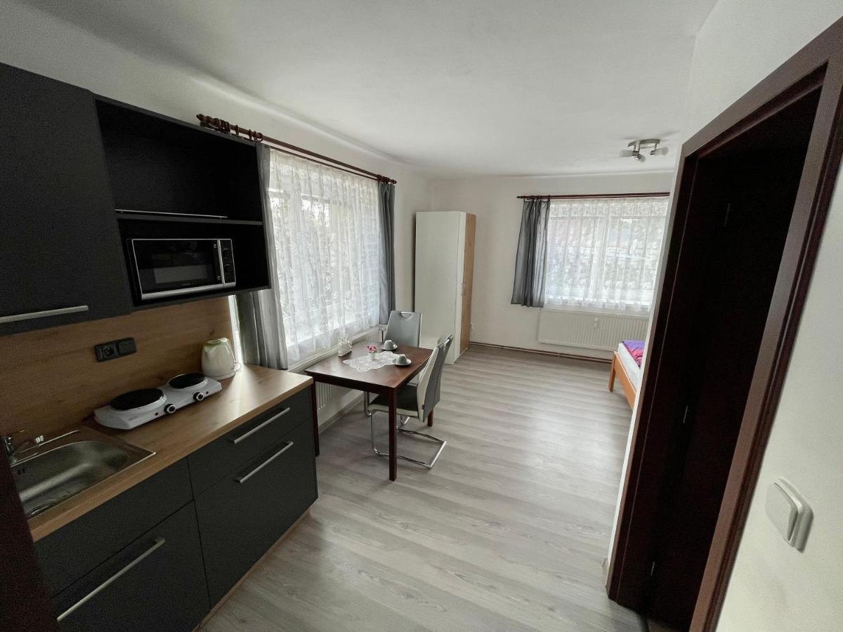 Apartmany Marjanka Jenisovice  Εξωτερικό φωτογραφία